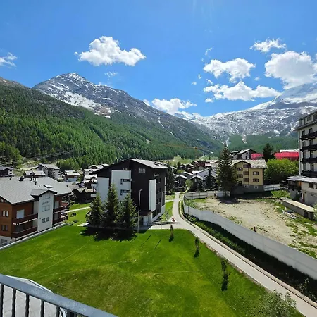 Mag Du Glacier - Brand New & For 6 Pax Saas-Fee